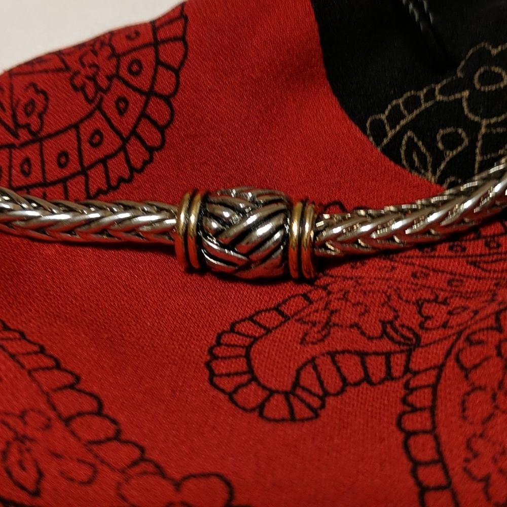 Silver and gold tone necklace